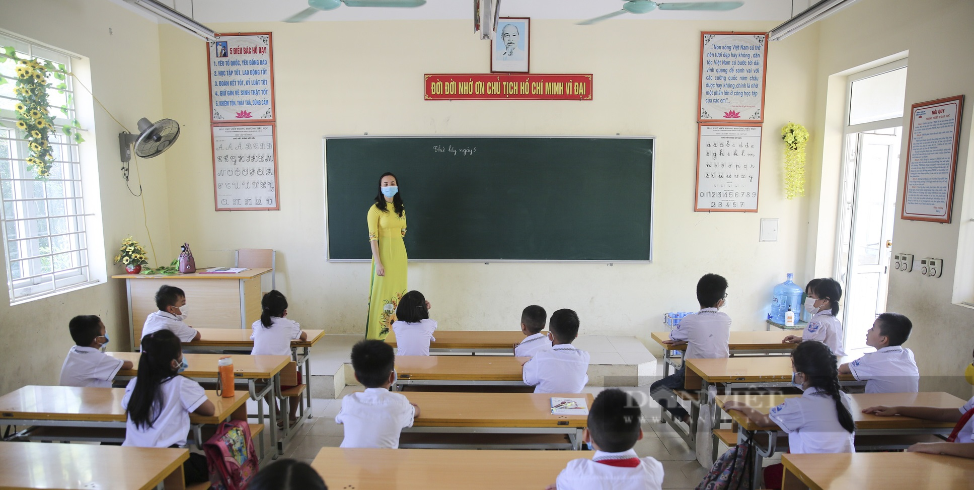 Những địa phương đầu tiên quyết định miễn 100% học phí năm học 2021-2022 - Ảnh 1.