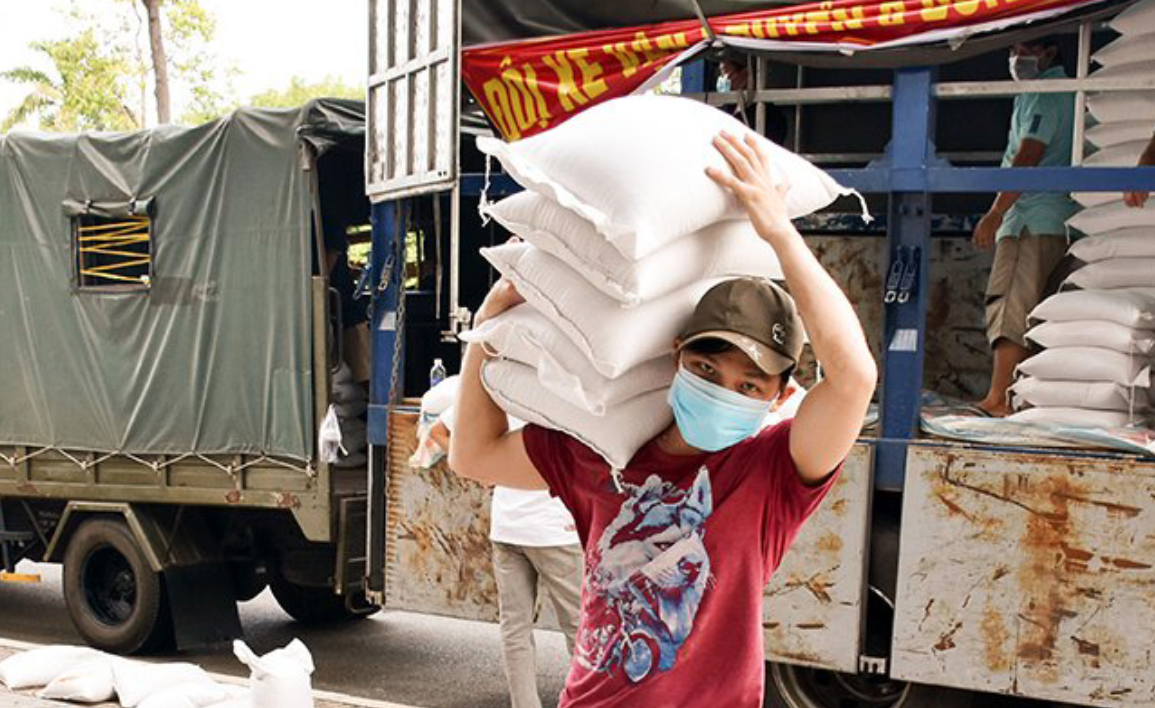 Bắc Giang tặng Bà Rịa – Vũng Tàu vật tư y tế, hàng hóa trị giá 1,7 tỷ - Ảnh 2.