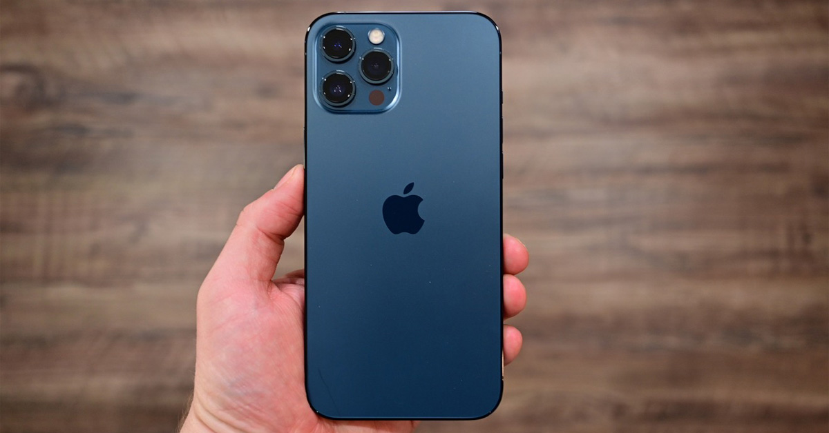 Lý do đơn giản khiến iPhone 12 ế ẩm trong khi iPhone 12 Pro Max lại luôn đắt hàng tại Việt Nam - Ảnh 3.