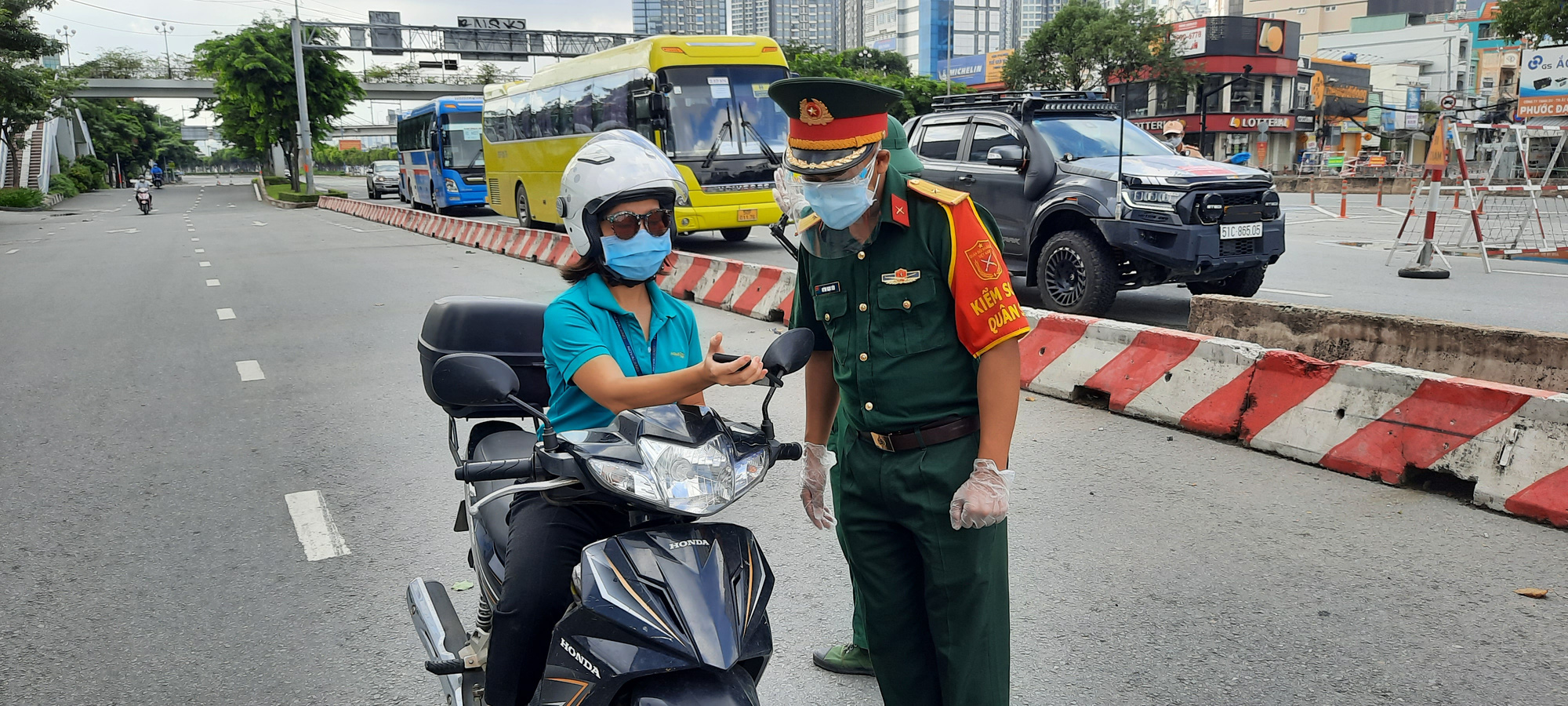 TP.HCM: 30 F0 phát hiện qua các chốt kiểm soát đã được xử lý như thế nào? - Ảnh 1.