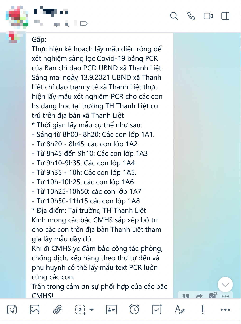 Phụ huynh bất ngờ nhận &quot;thông báo gấp&quot;: Toàn bộ học sinh đến trường test nhanh Covid-19 - Ảnh 1.
