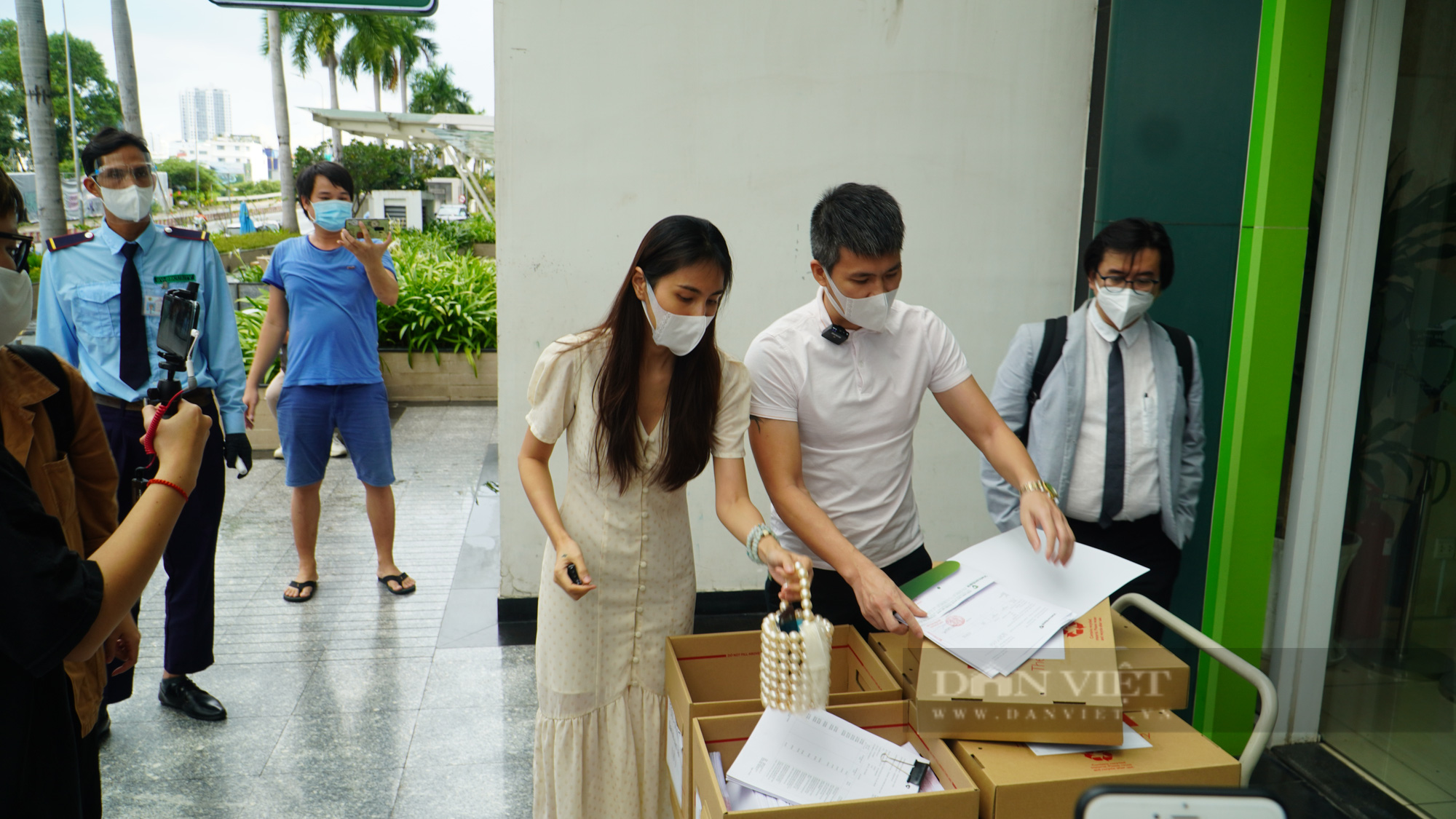 Vợ chồng Thủy Tiên - Công Vinh tuyên bố kiện người vu khống khi nhận đủ 18.000 trang sao kê - Ảnh 5.