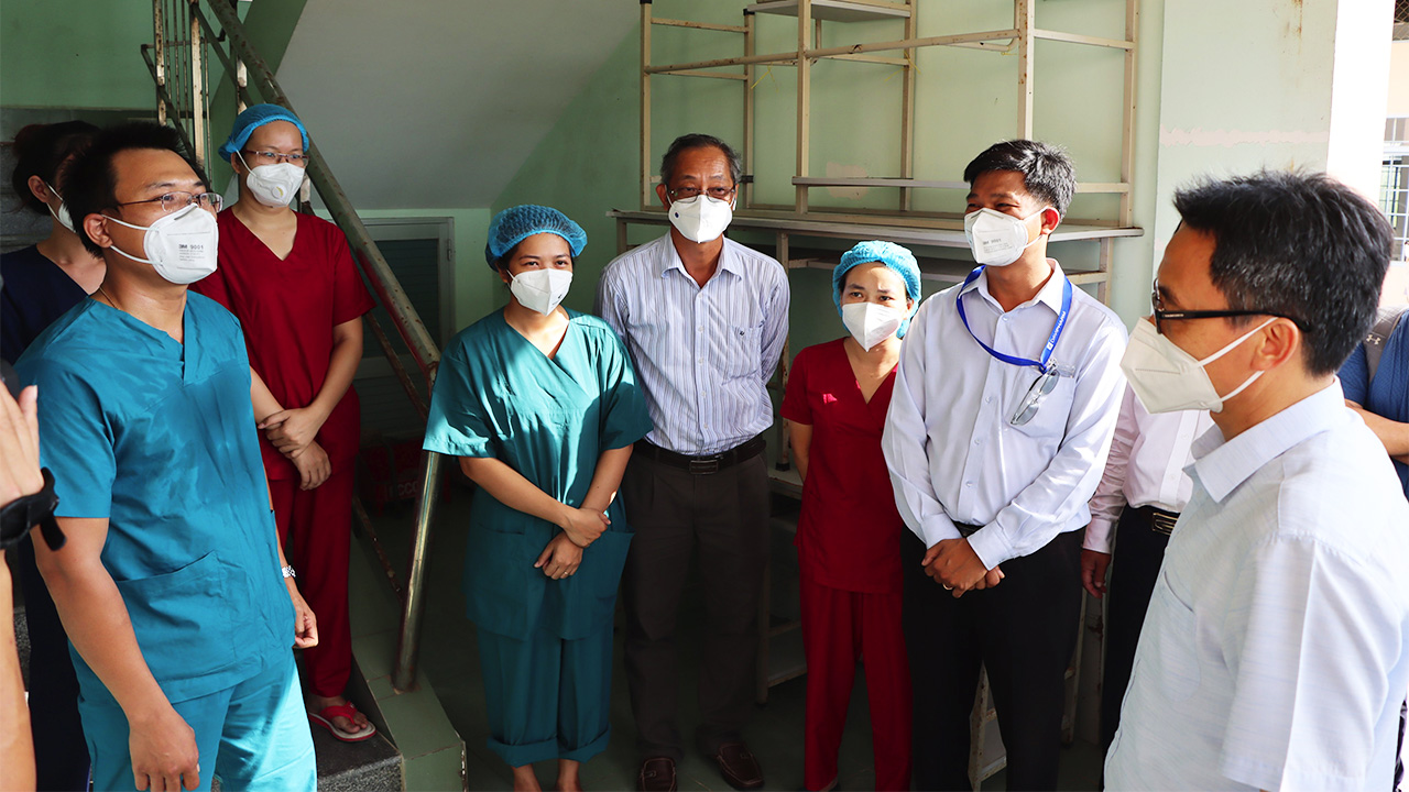 Phó Thủ tướng Vũ Đức Đam: Đồng Tháp phải khắc phục tình trạng lây nhiễm chéo trong khu cách ly - Ảnh 1.