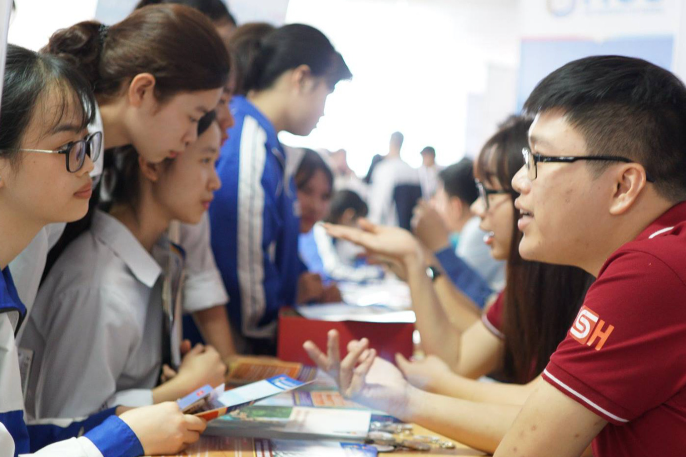Phải đạt tới 9,6 điểm/môn khối C mới đỗ vào ngành Báo chí: Nhà trường lý giải nguyên nhân  - Ảnh 2.