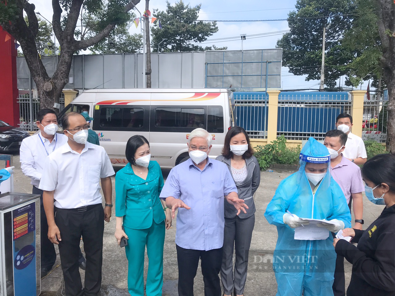 Bình Dương bắt đầu tiêm 1 triệu liều vaccine Sinopharm cho người dân - Ảnh 2.