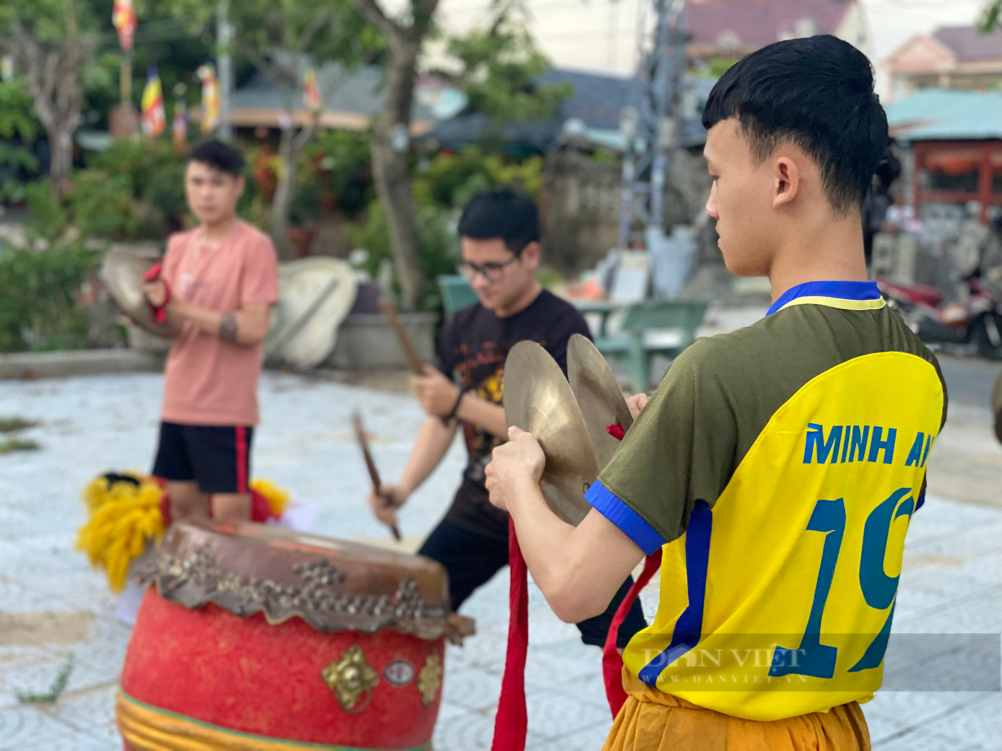 Trung thu buồn với nghệ nhân lân Hội An - Ảnh 2.