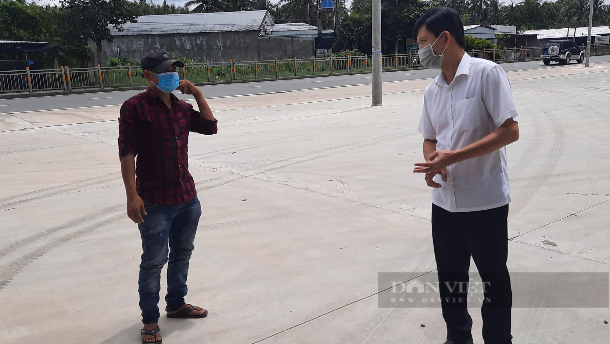 Doanh nghiệp vận tải “than trời” vì chi phí test Covid-19 cho tài xế - Ảnh 1.