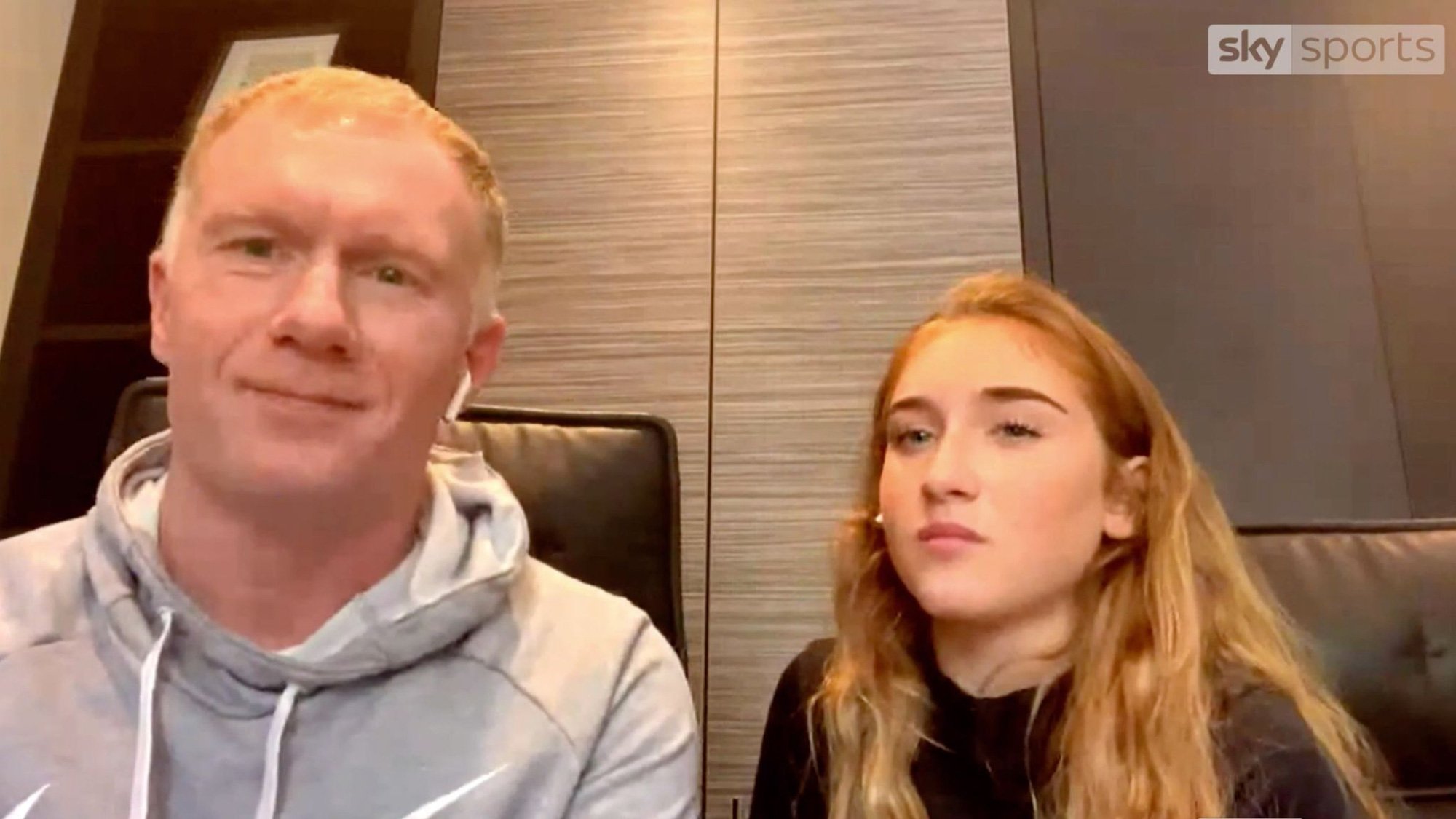 Nhan sắc xinh đẹp của con gái rượu Paul Scholes - Ảnh 1.