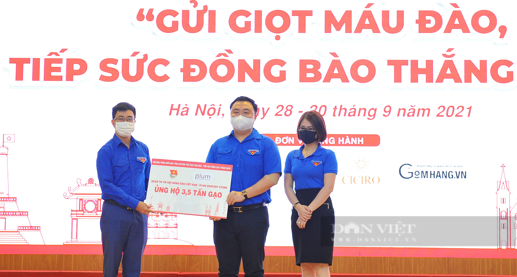 1.200 đoàn viên, thanh niên tham gia hiến máu “Tiếp sức đồng bào thắng dịch” - Ảnh 2.