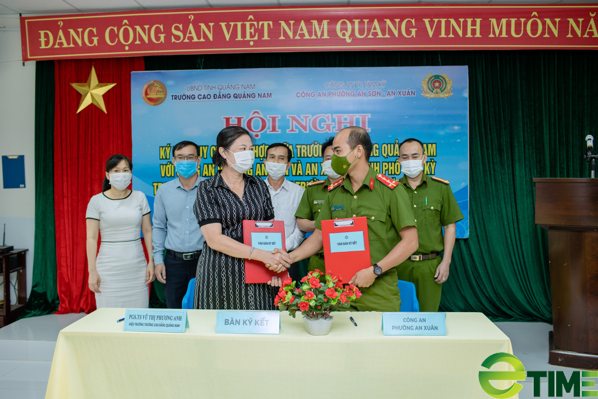 Trường Cao đẳng Quảng Nam phối hợp với lực lượng công an giữ bình yên trong trường học - Ảnh 1. Trường Cao đẳng Quảng Nam phối hợp với lực lượng công an giữ bình yên trong trường học - Ảnh 1.