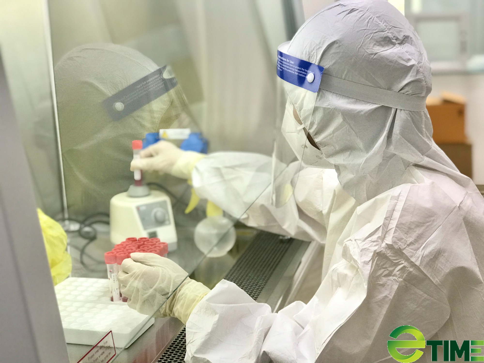 Quảng Nam: Phòng xét nghiệm Thiện Nhân trang bị hệ thống xét nghiệm Realtime-PCR Covid-19 đáp ứng đến 20 nghìn người/ngày - Ảnh 3. Quảng Nam: Phòng xét nghiệm Thiện Nhân trang bị hệ thống xét nghiệm Realtime-PCR Covid-19 đáp ứng đến 20 nghìn người/ngày - Ảnh 3.