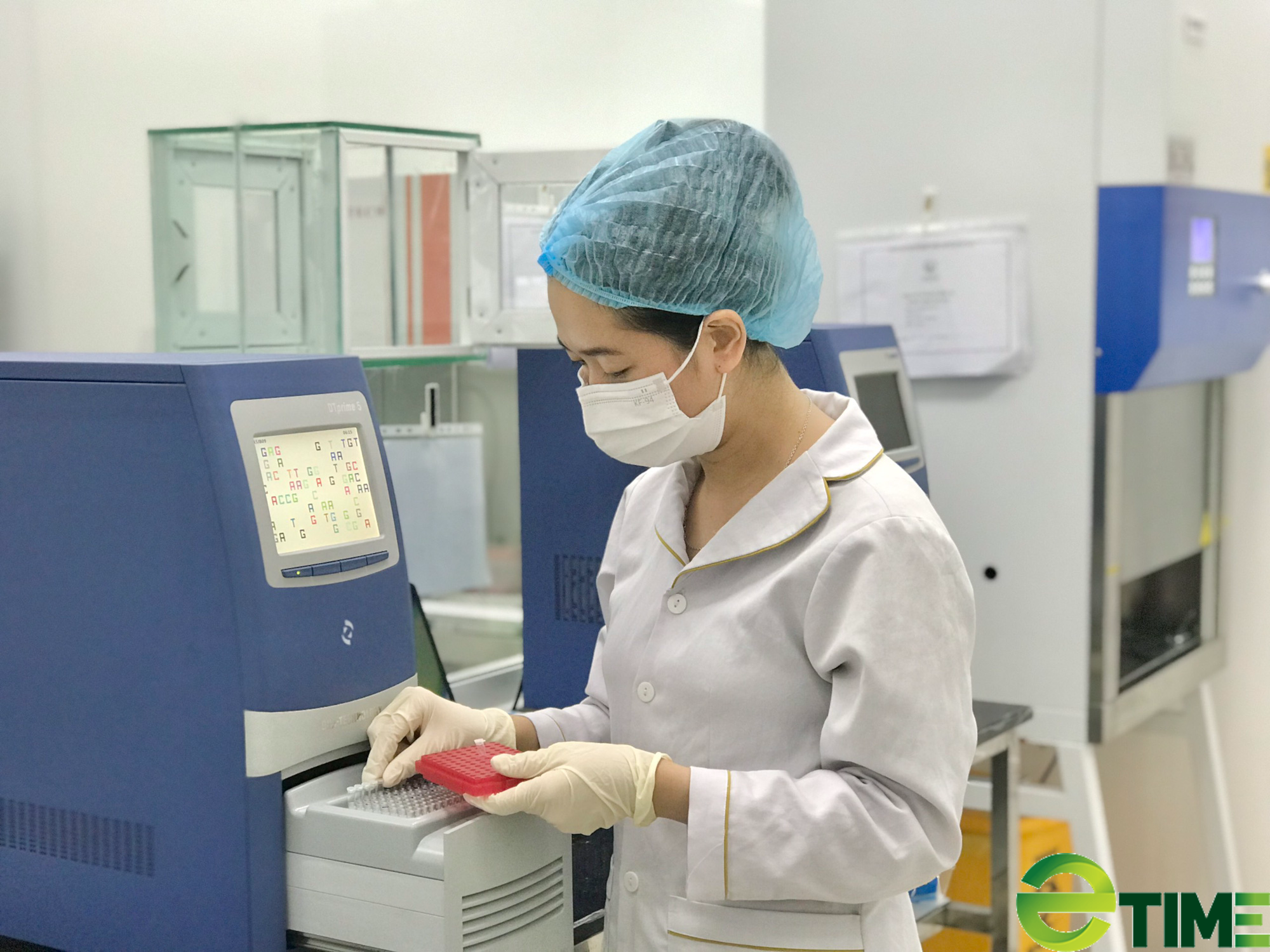 Quảng Nam: Phòng xét nghiệm Thiện Nhân trang bị hệ thống xét nghiệm Realtime-PCR Covid-19 đáp ứng đến 20 nghìn người/ngày - Ảnh 4. Quảng Nam: Phòng xét nghiệm Thiện Nhân trang bị hệ thống xét nghiệm Realtime-PCR Covid-19 đáp ứng đến 20 nghìn người/ngày - Ảnh 4.