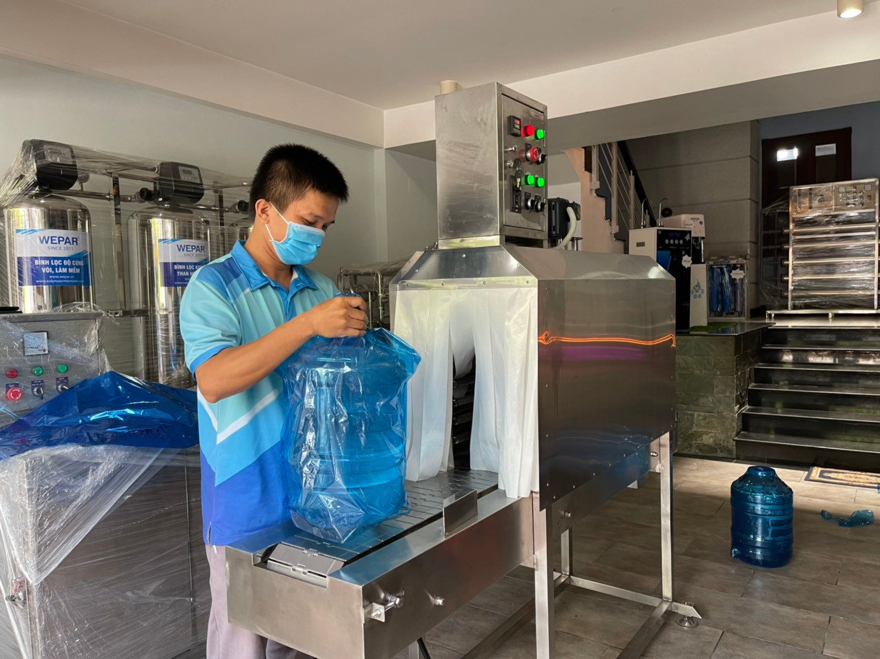 “Mở cửa” kinh tế TP.HCM:  Doanh nghiệp cũng “kiệt sức” - Ảnh 1.