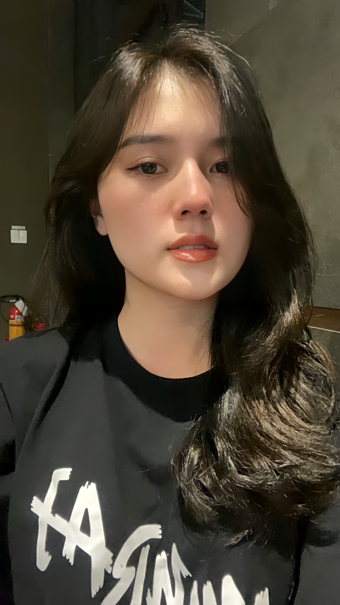 Sau chấn thương, Thành Chung nhận được &quot;món quà&quot; từ bạn gái - Ảnh 13.