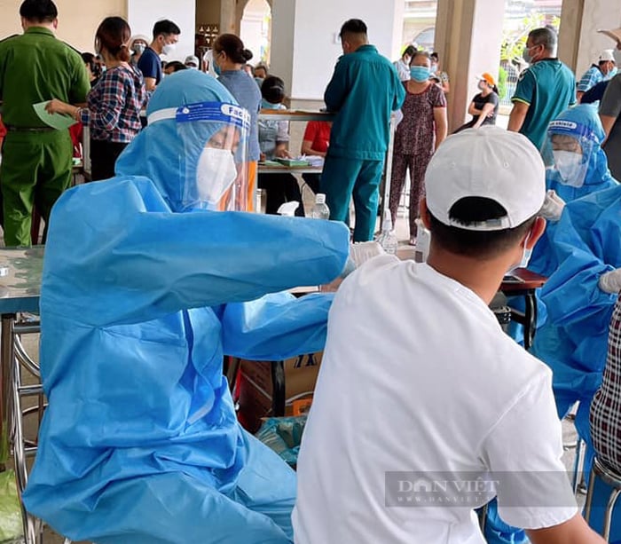 Công nhân hồi hộp chờ thưởng tết trong đại dịch Covid-19 - Ảnh 4.