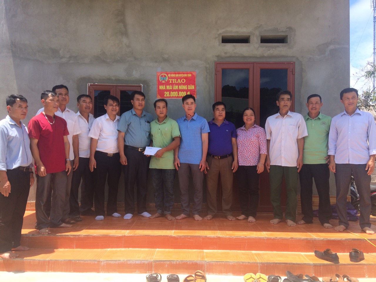 Hội Nông dân Hoà Bình: Tích số tiền ít ỏi thành “vàng” xây mái ấm cho hội viên nghèo - Ảnh 4. Hội Nông dân Hoà Bình: Tích số tiền ít ỏi thành “vàng” xây mái ấm cho hội viên nghèo - Ảnh 4.