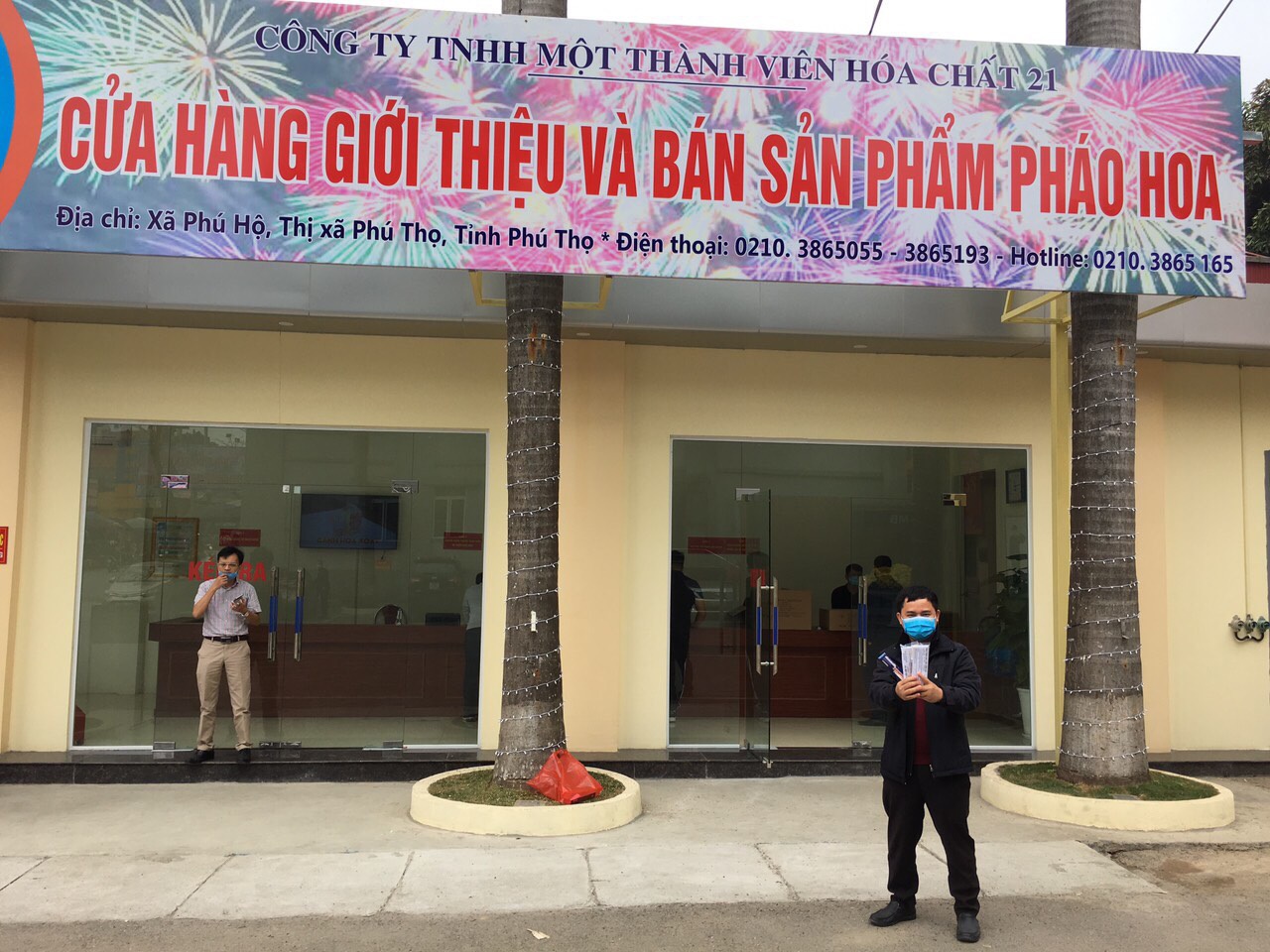 Chi tiết địa điểm và giá pháo hoa dịp Tết Nhâm Dần 2022 - Ảnh 1.