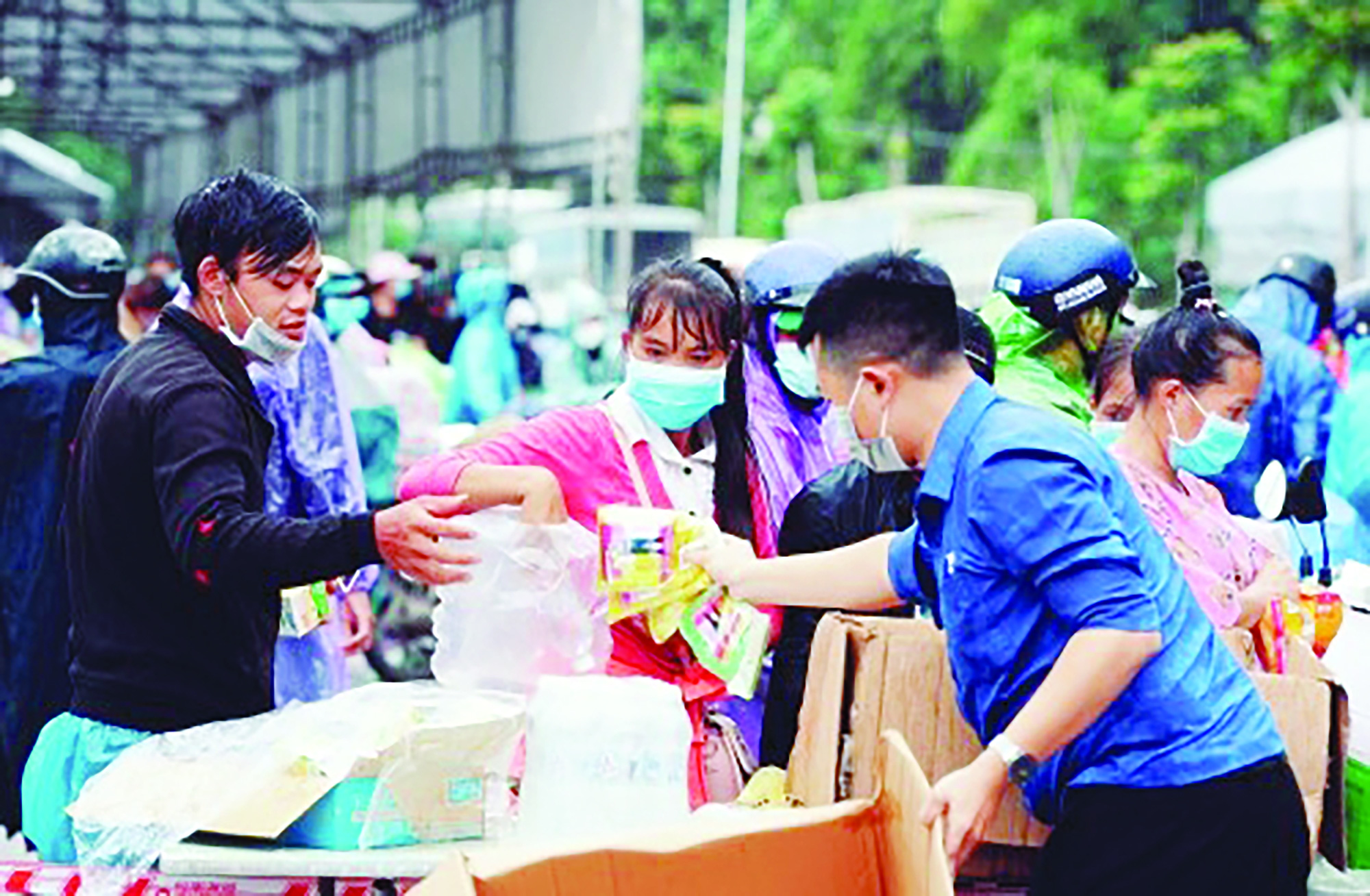 tat/ Xuân nghĩa tình trên đất xứ Nghệ - Ảnh 2.