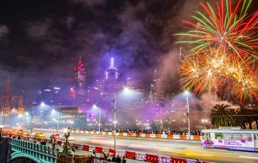 Australia: Cuộc sống về đêm Melbourne hấp dẫn du khách, bao gồm cả trải nghiệm khu đèn đỏ - Ảnh 1.