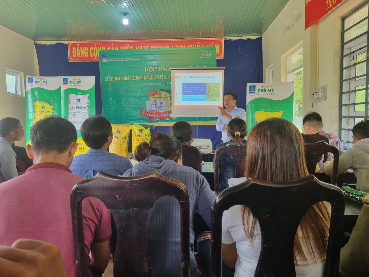 NPK Phú Mỹ gắn liền với phát triển bền vững cây sầu riêng - Ảnh 1.