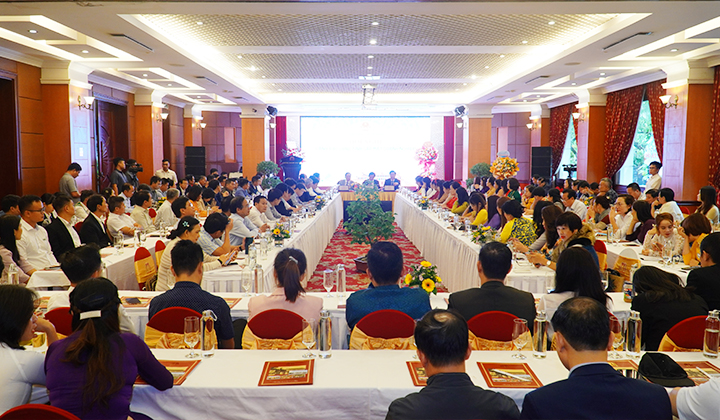 Chủ tịch TT-Huế yêu cầu các sở ngành không lạm dụng thanh tra, kiểm tra doanh nghiệp  - Ảnh 1.