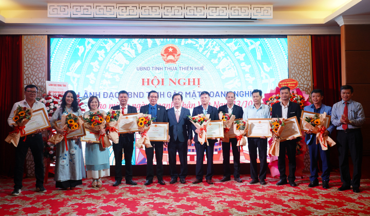 Chủ tịch TT-Huế yêu cầu các sở ngành không lạm dụng thanh tra, kiểm tra doanh nghiệp  - Ảnh 2.