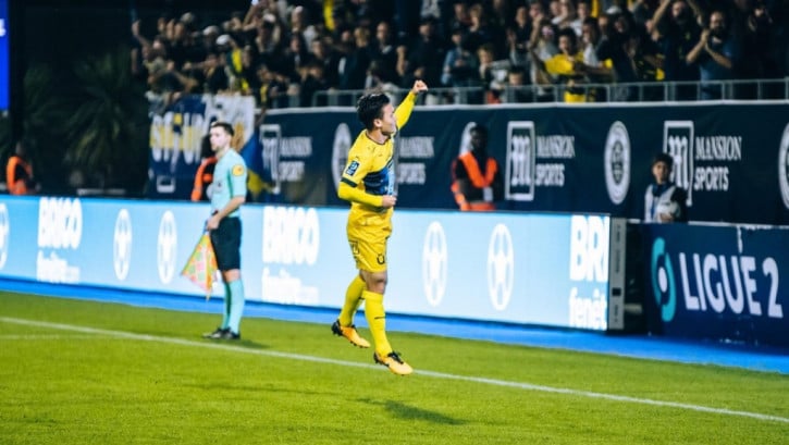 Cờ đến tay tại Pau FC, phất thôi Quang Hải! - Ảnh 2.