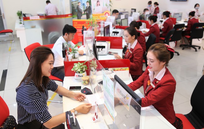 HDBank lãi trước thuế hơn 8.016 tỷ đồng sau 9 tháng, tăng 32% - Ảnh 1.