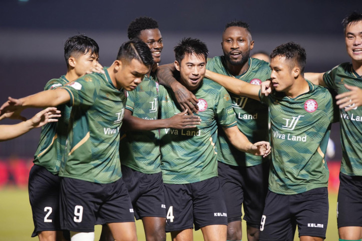 Xuất hiện “phép màu” giúp Bùi Tiến Dũng và CLB TP.HCM trụ hạng V.League? - Ảnh 1.