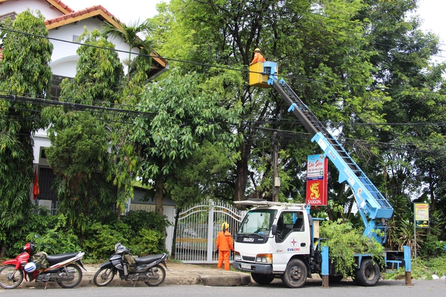 Đảm bảo an toàn lưới điện ở Kon Tum - Ảnh 1.