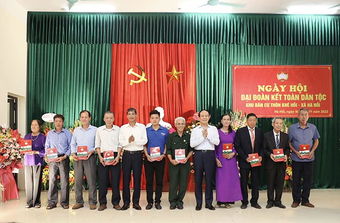Chủ tịch HĐND TP Hà Nội dự ngày hội Đại đoàn kết tại huyện Thường Tín - Ảnh 1.