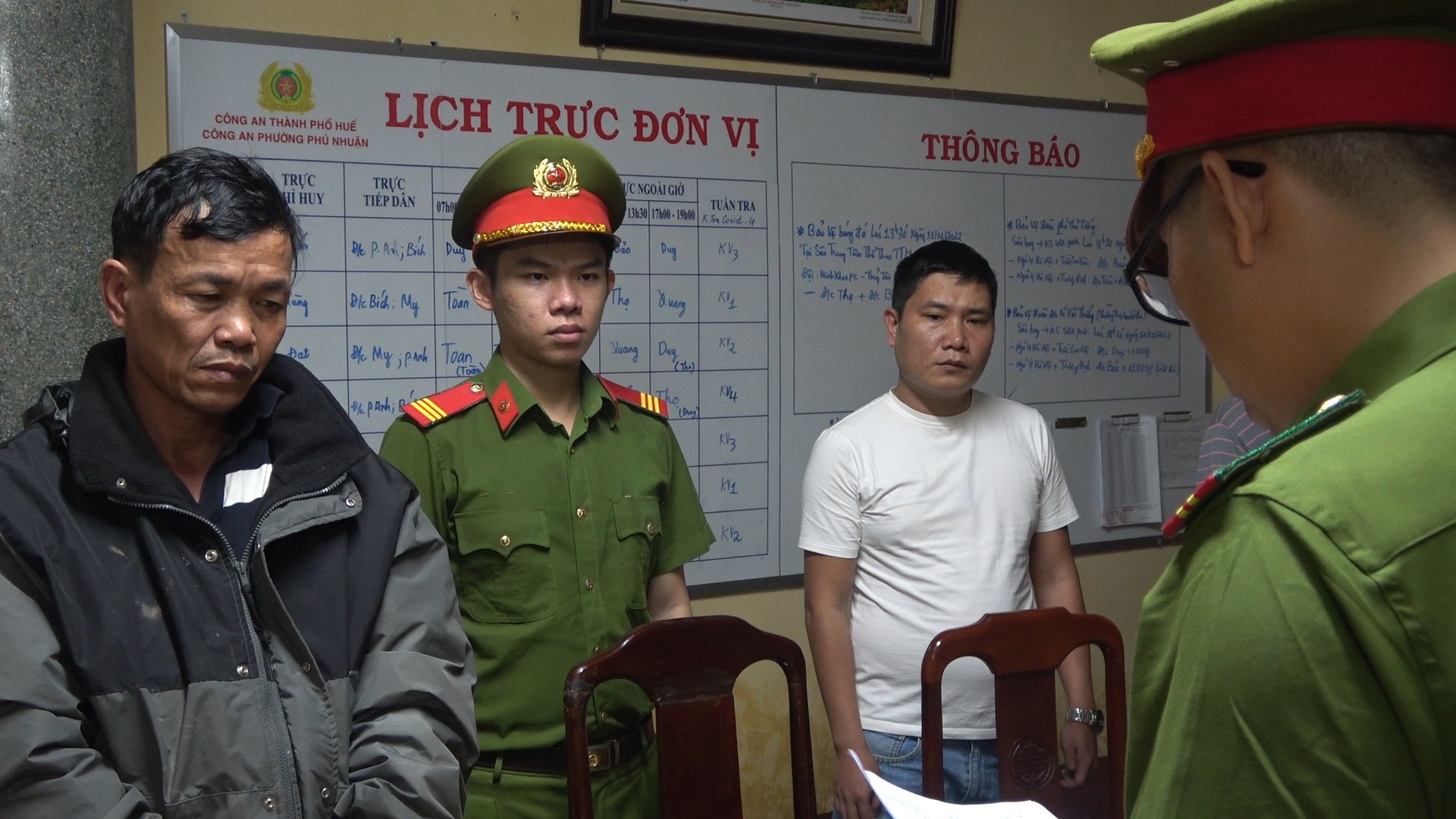 Vụ tai nạn khiến 2 người chết, 13 người bị thương ở Huế: Bắt giam tài xế xe giường nằm  - Ảnh 1.