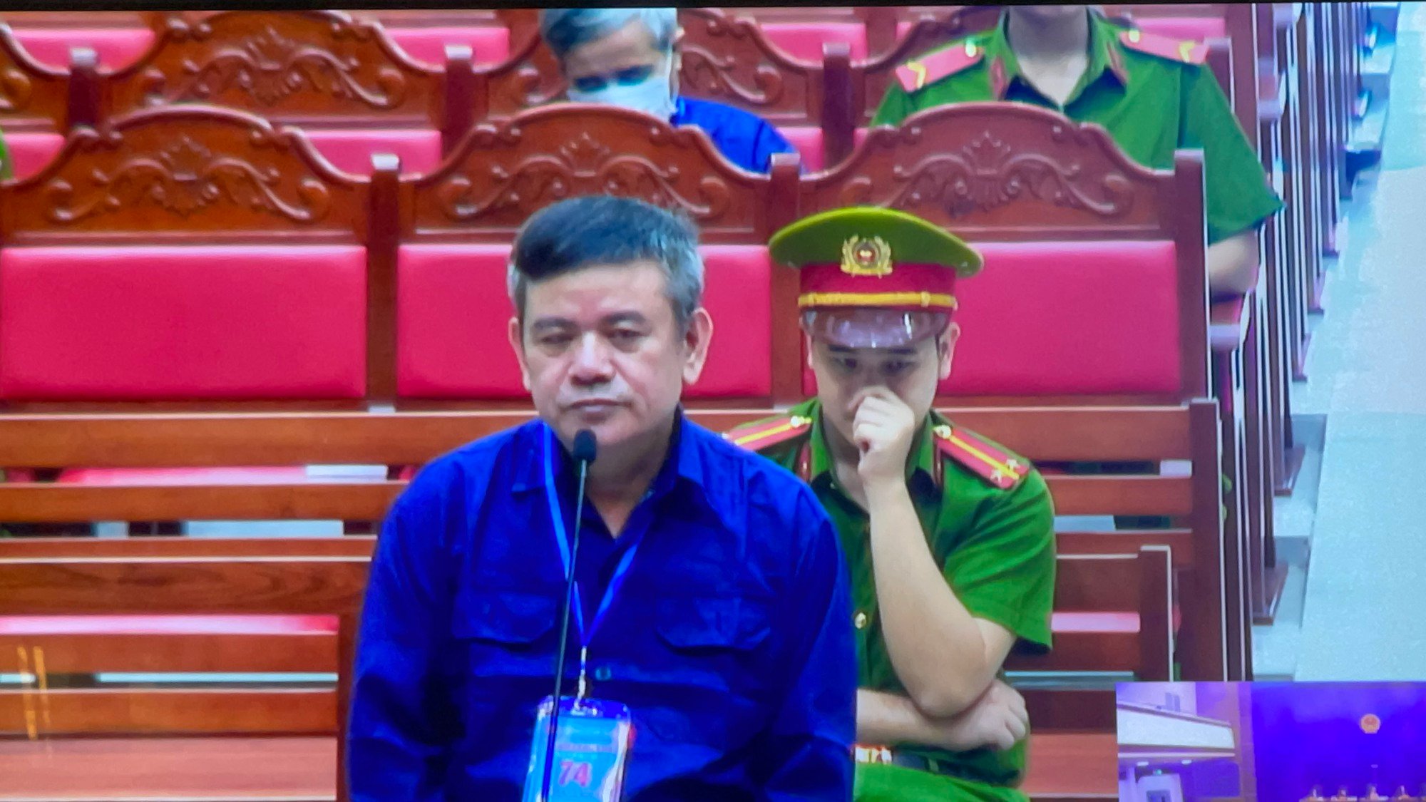 Đại án xăng lậu: “Sếp đội 3” khai tiếp doanh nghiệp tại nhà là … bình thường - Ảnh 1.