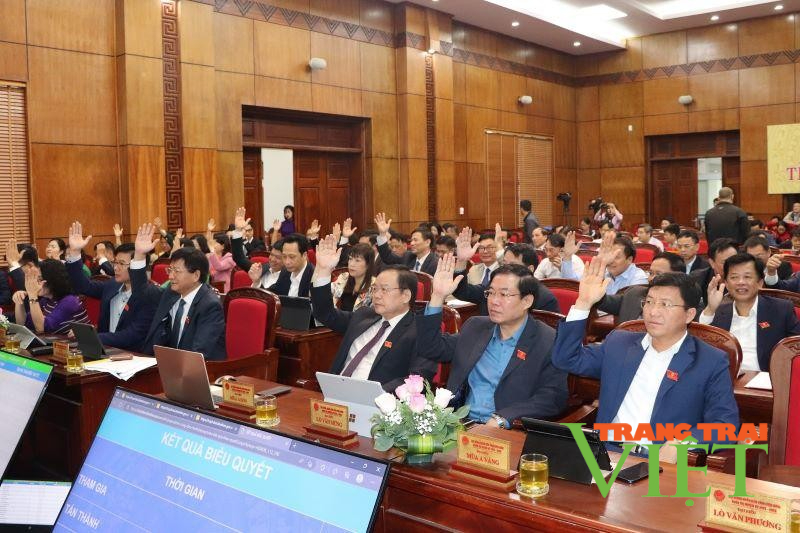 Điện Biên: Hội đồng nhân dân tỉnh họp thông qua 9 nghị quyết tại kỳ họp thứ 9 - Ảnh 1. Điện Biên: Hội đồng nhân dân tỉnh họp thông qua 9 nghị quyết tại kỳ họp thứ 9 - Ảnh 1.