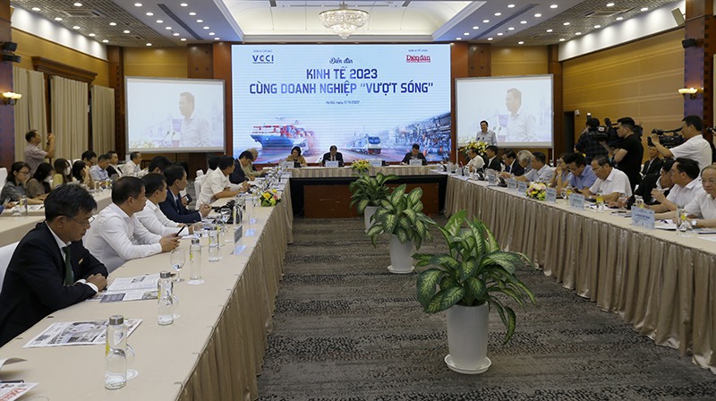 Nền kinh tế 2023 sẽ đối mặt nhiều khó khăn, thách thức - Ảnh 1.
