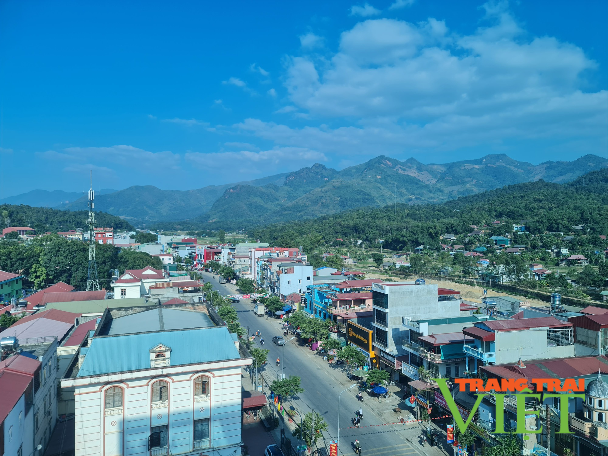 Kỷ niệm 70 năm Ngày giải phóng huyện Tuần Giáo - Ảnh 4. Kỷ niệm 70 năm Ngày giải phóng huyện Tuần Giáo - Ảnh 4.