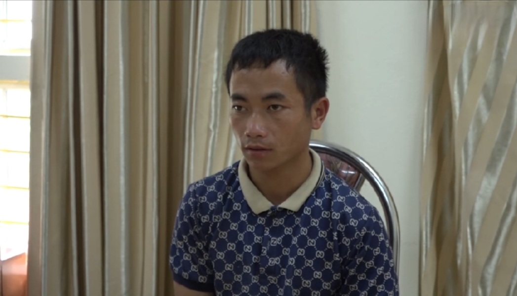 Lào Cai: Bắt quả tang đối tượng vận chuyển trái phép 1 bánh heroin - Ảnh 1. Lào Cai: Bắt quả tang đối tượng vận chuyển trái phép 1 bánh heroin - Ảnh 1.