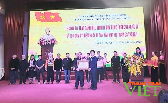 Điện Biên: Công bố, trao quyết định phong tặng danh hiệu "nghệ nhân ưu tú" cho 13 cá nhân - Ảnh 1. Điện Biên: Công bố, trao quyết định phong tặng danh hiệu "nghệ nhân ưu tú" cho 13 cá nhân - Ảnh 1.