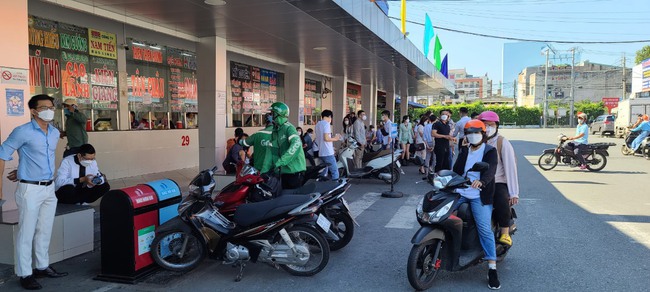 TP.HCM yêu cầu đảm bảo an toàn giao thông các &quot;điểm nóng&quot;, phục vụ cao điểm Tết - Ảnh 1.