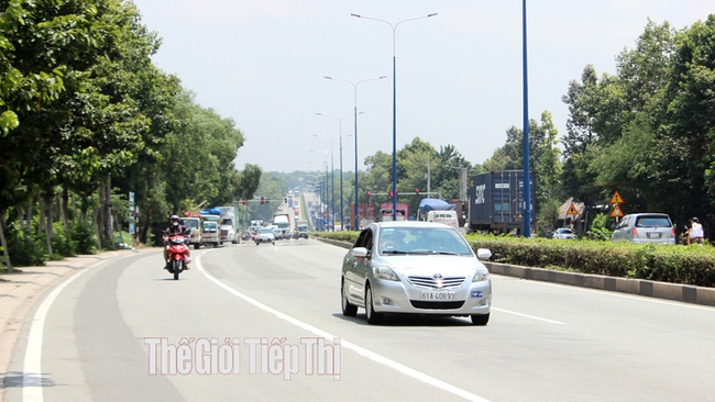 Tuyến đường Mỹ Phước – Tân Vạn hoàn thiện trục giao thông kết nối cho mô hình Công nghiệp - Đô thị - Dịch vụ Bình Dương. Ảnh: Trần Khánh