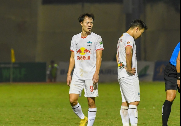 3 CLB V.League &quot;đại chiến&quot; vì Văn Thanh - Hồng Duy - Ảnh 2.