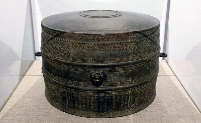 Bí ẩn xung quanh trống đồng Cảnh Thịnh - Ảnh 1.