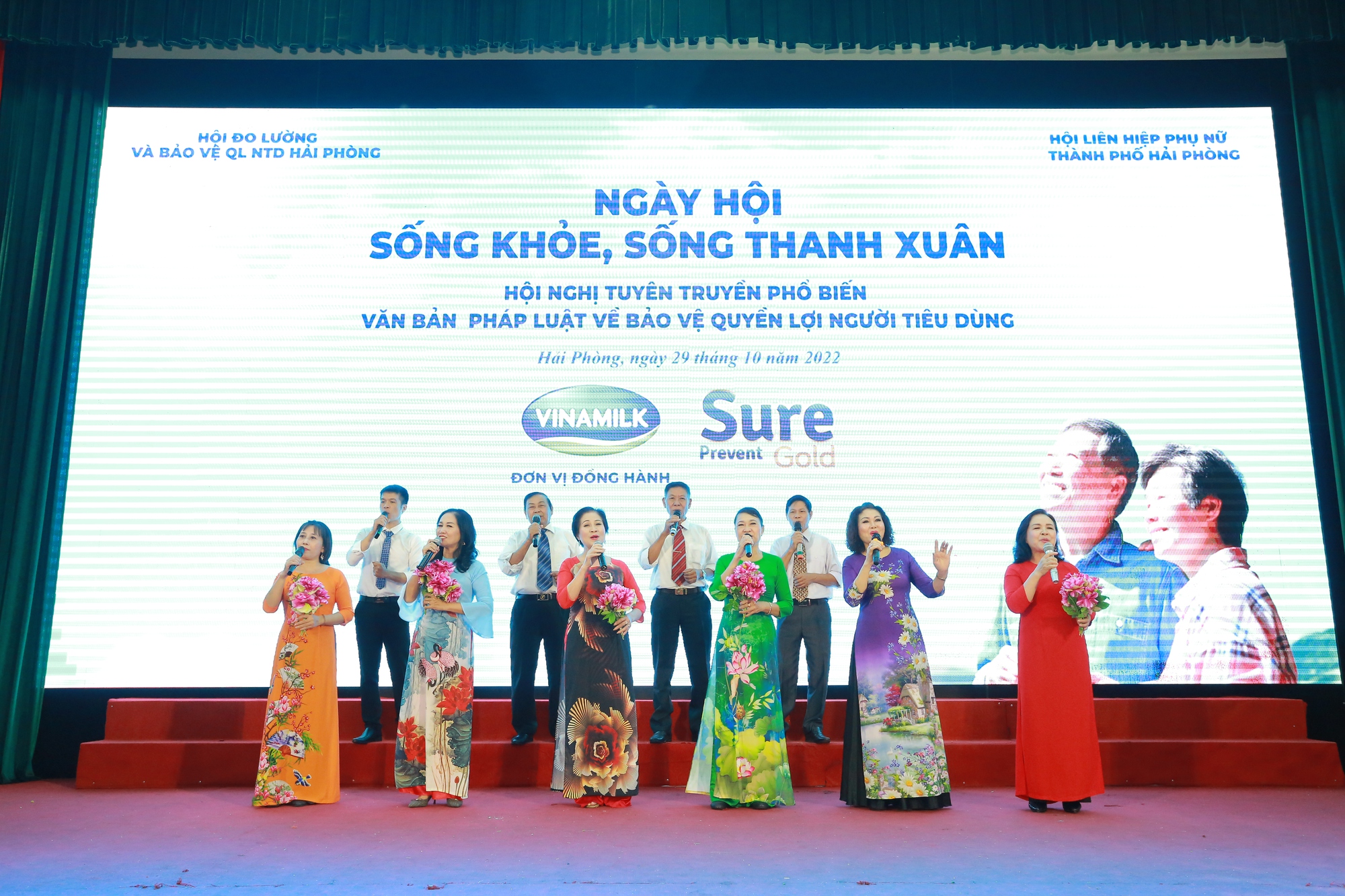 Vinamilk đồng hành cùng người cao tuổi Hải Phòng lan tỏa thông điệp &quot;Sống khỏe, sống thanh xuân&quot;  - Ảnh 1.