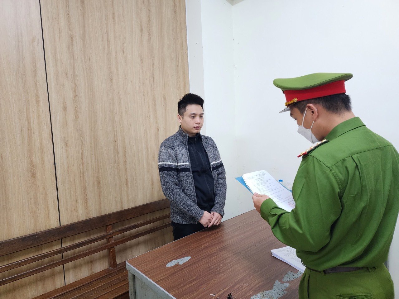 Phá đường dây cho vay lãi suất &quot;cắt cổ&quot; lên đến 304%/năm - Ảnh 2.