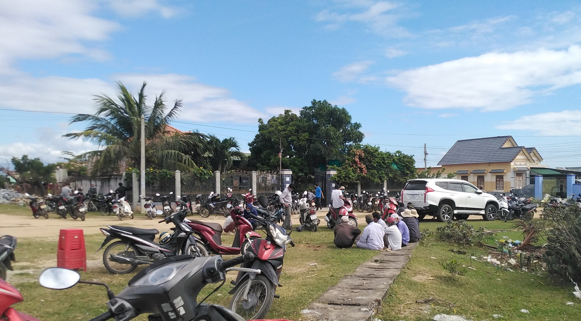 Ninh Thuận: Diễn biến mới nhất vụ Chánh án TAND huyện Ninh Phước uống thuốc tự tử - Ảnh 3.