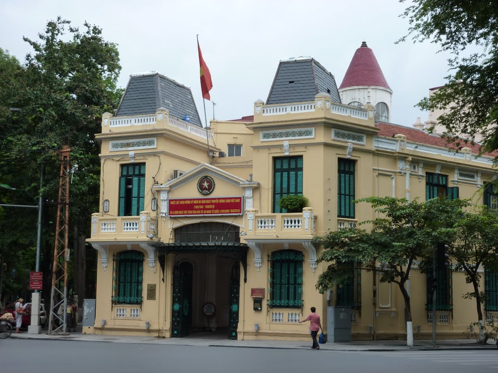 Nghi phạm đâm tử vong trung tá công an tại trụ sở có thể bị xử lý thế nào? - Ảnh 1.