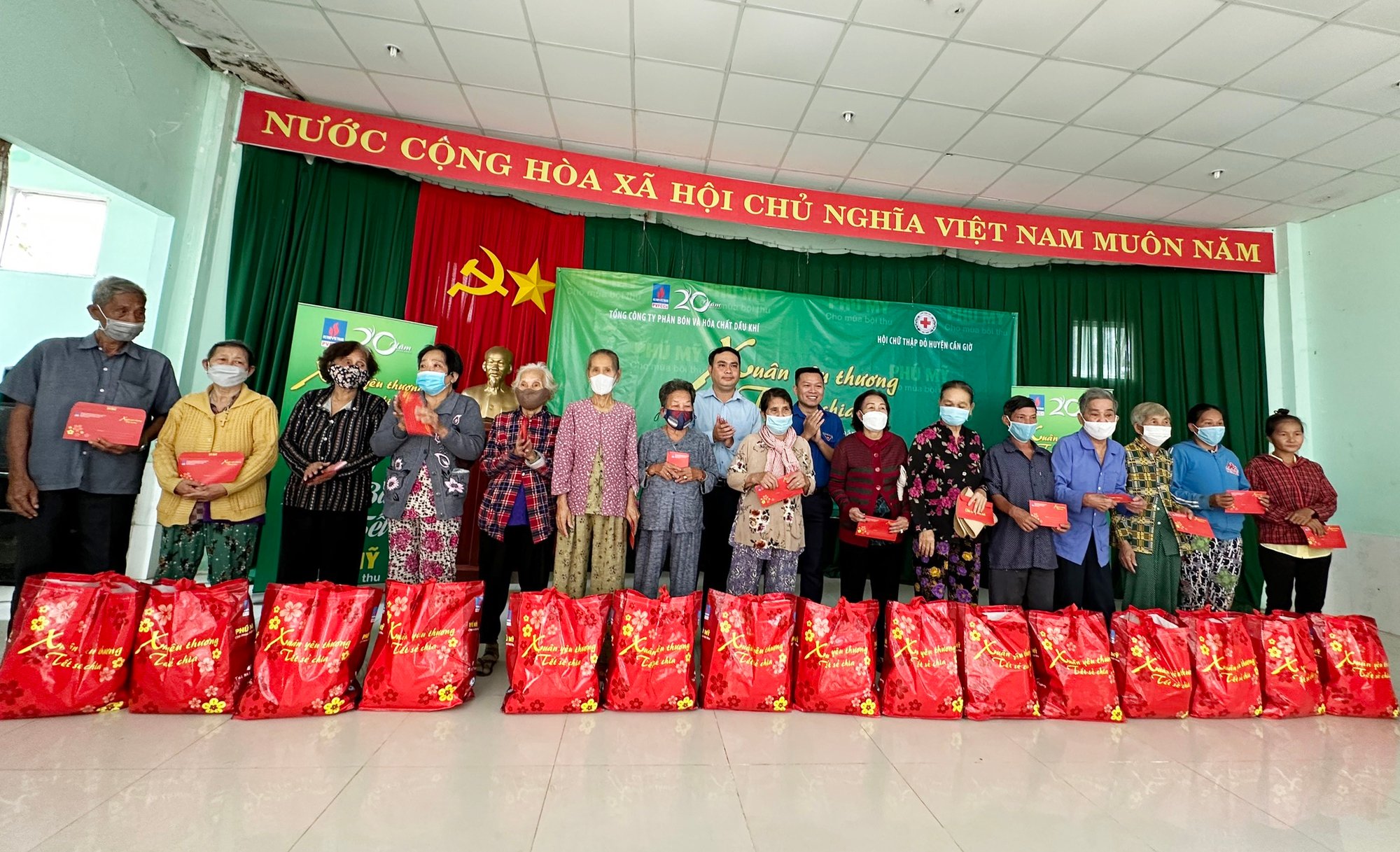 PVFCCo lan tỏa “Xuân yêu thương - Tết sẻ chia” khắp cả nước - Ảnh 5.