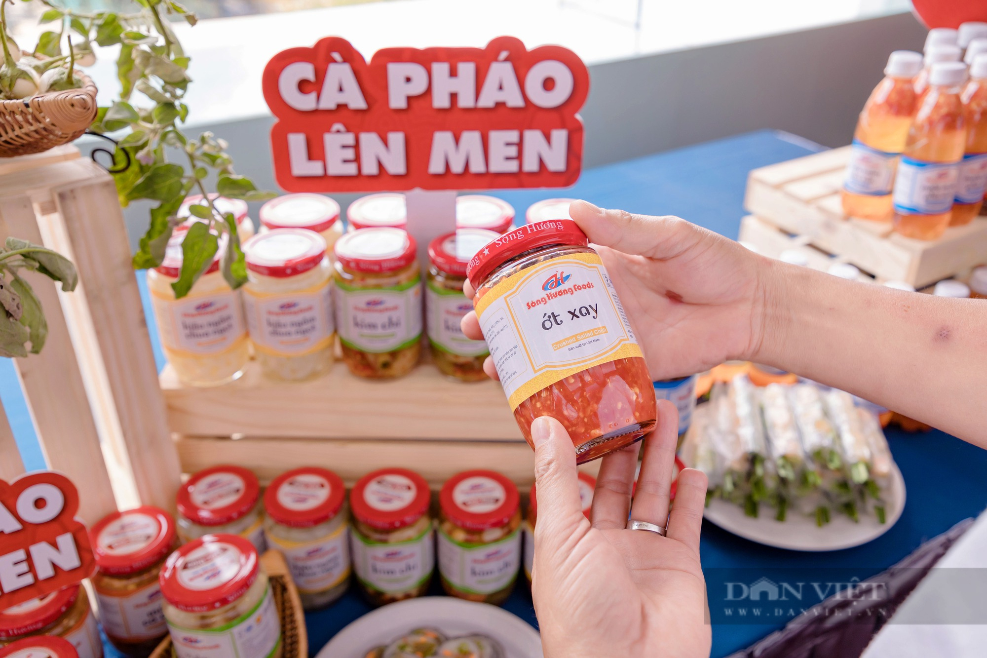 Doanh nghiệp làm hàng tết, trăn trở với nỗi lo… “sức mua” - Ảnh 3.