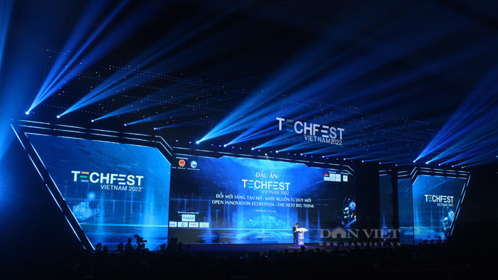 Sự kiện Dấu ấn Techfest Việt Nam 2022 tổ chức tại Bình Dương tối ngày 3/12 nhằm tổng kết chuỗi hoạt động Techfest Việt Nam 2022. Ảnh: Nguyên Vỹ