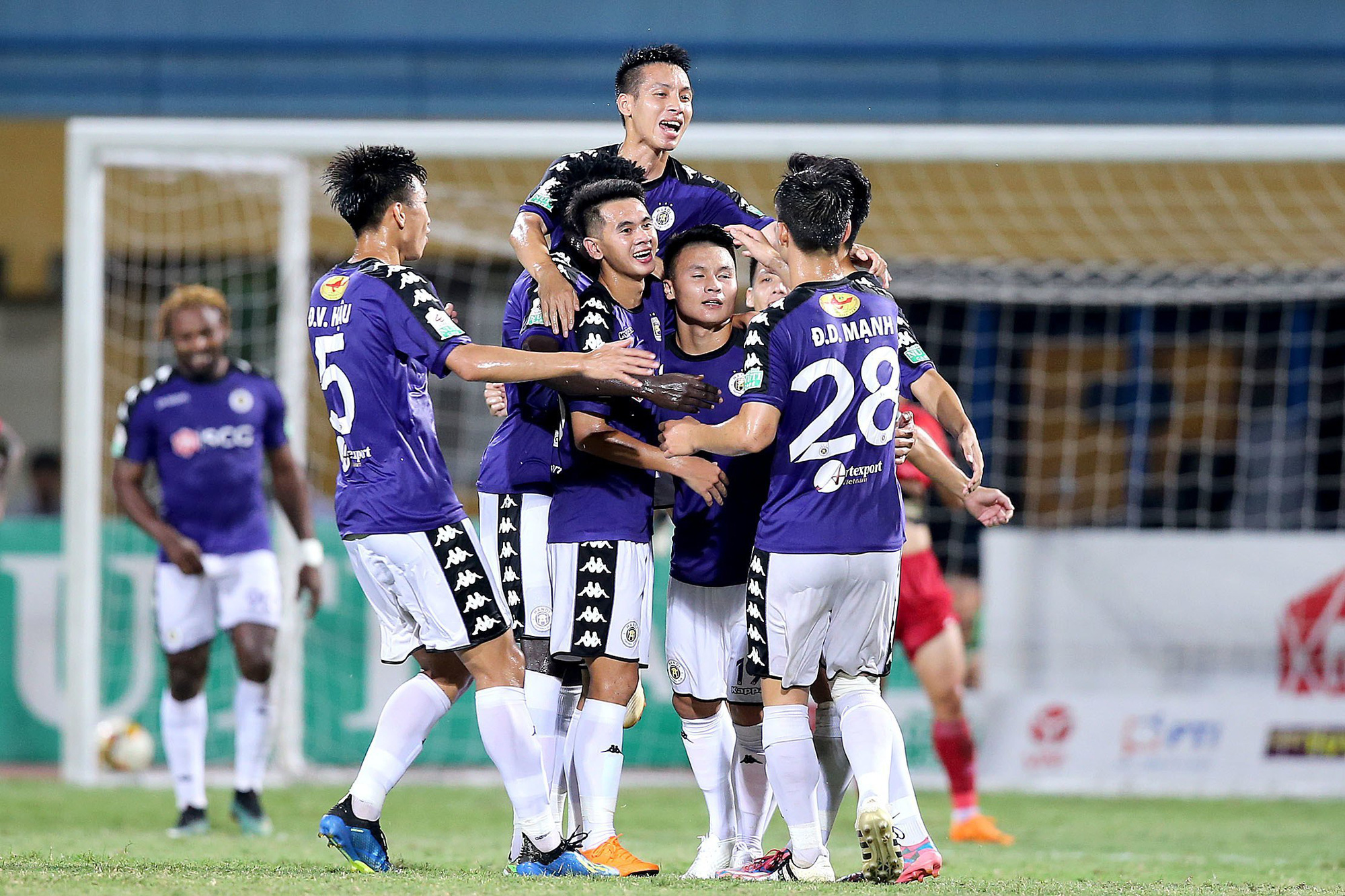 CLB Hà Nội tự tin chỉ cần 2 ngoại binh để chinh phục V.League - Ảnh 1.